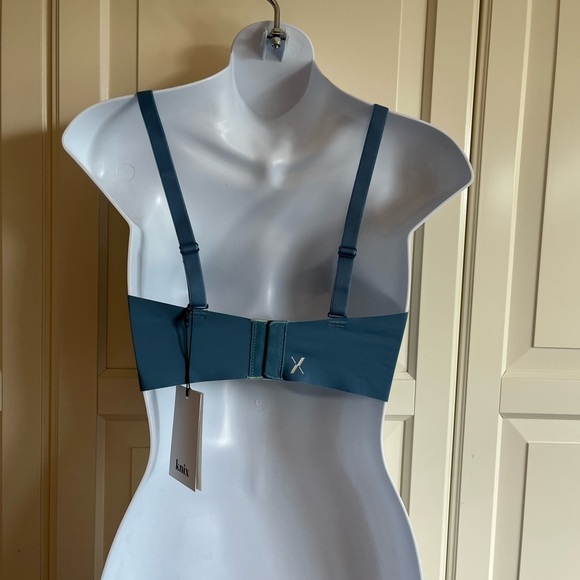 Knix Evolution Bra in Ocean Mist Blue Heaven Size 4 fits C32-34 & D 32-34 - Picture 7 of 12